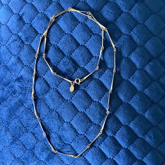 Vintage Avon Necklace - Picture 1 of 6